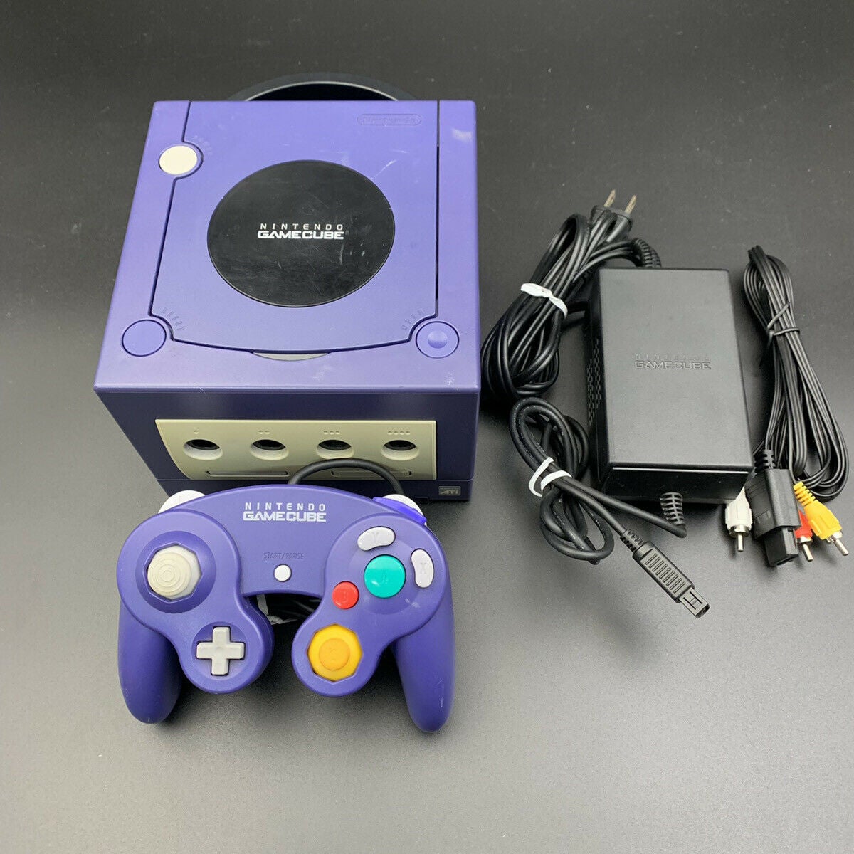 Troc Echange Console GAME CUBE complète + 1 jeu sur
